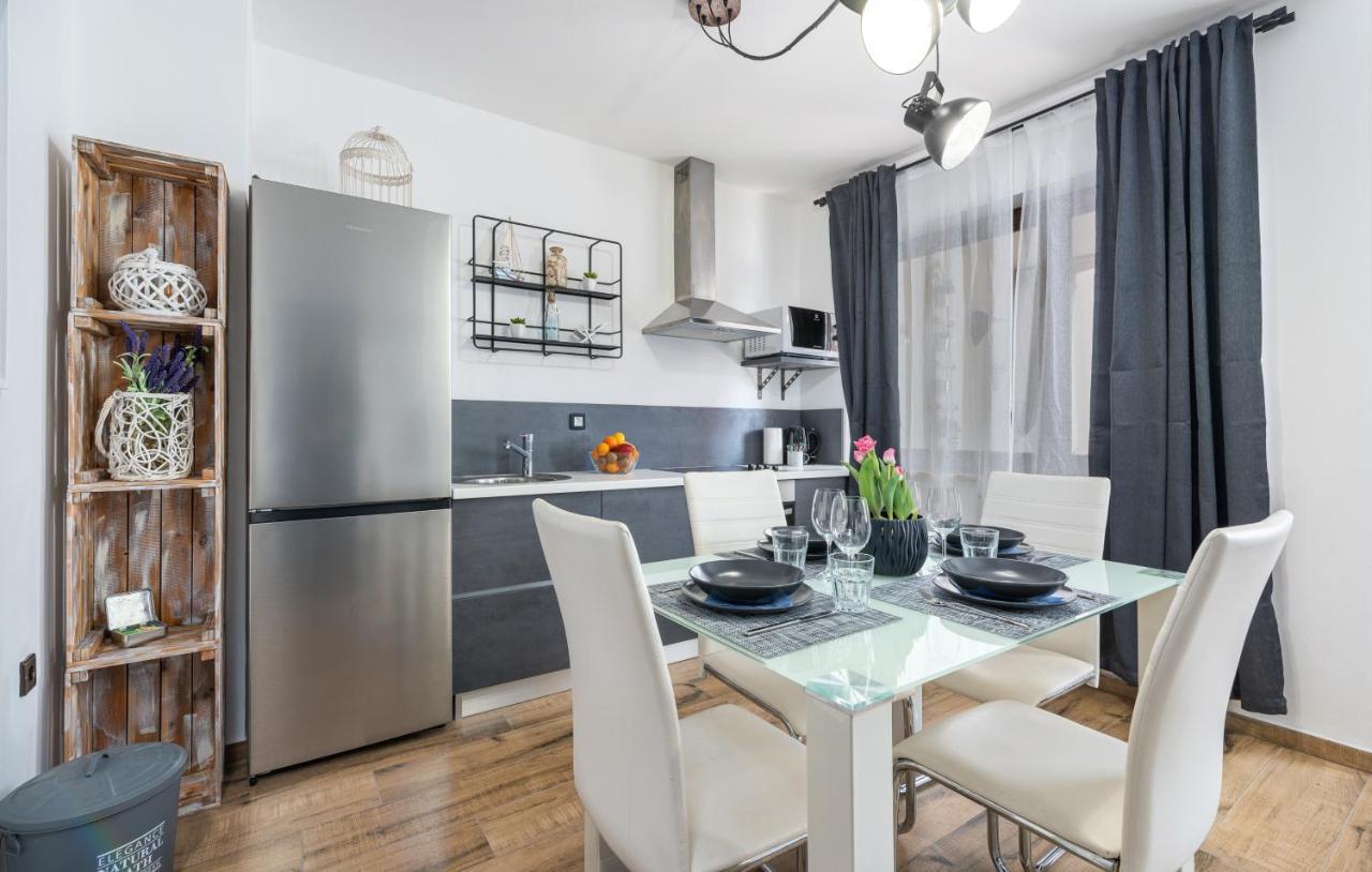 Apartments Ariana أوماغ المظهر الخارجي الصورة