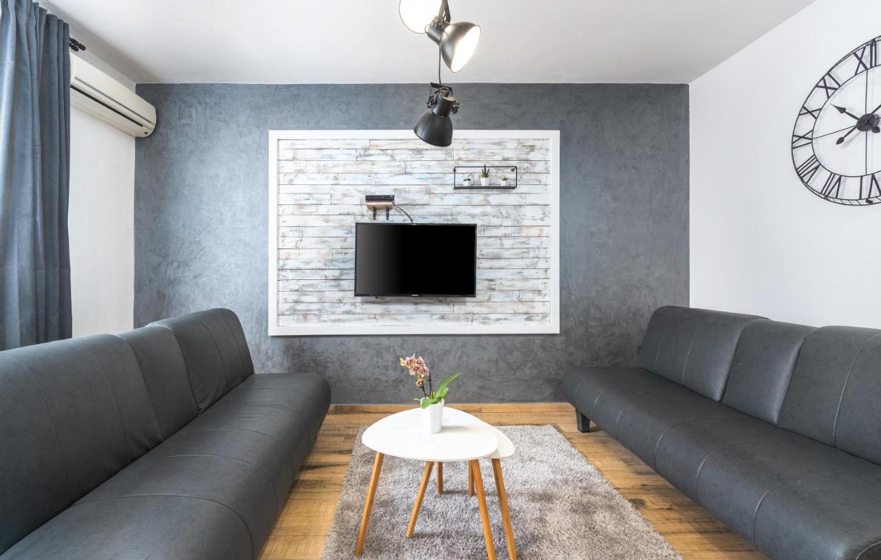Apartments Ariana أوماغ المظهر الخارجي الصورة