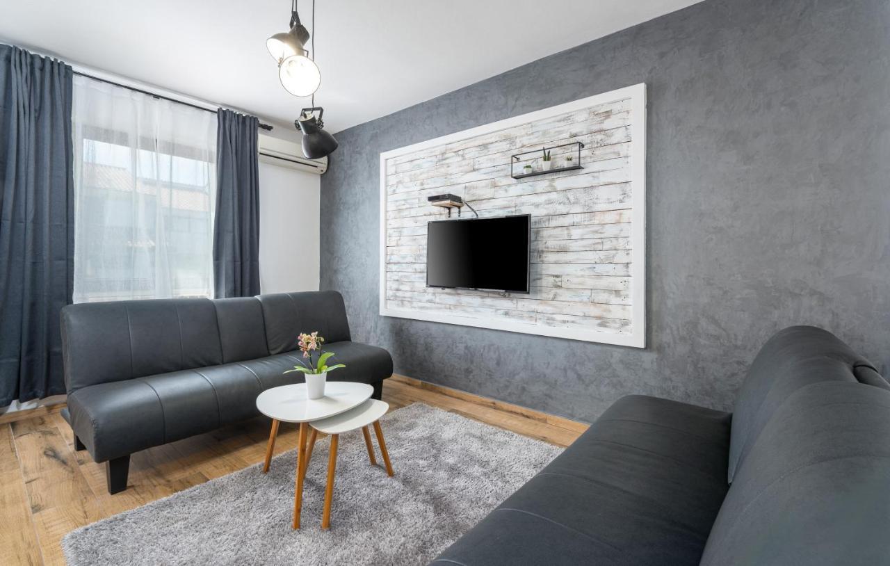 Apartments Ariana أوماغ المظهر الخارجي الصورة