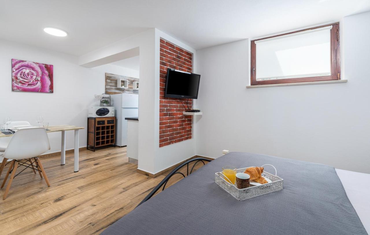 Apartments Ariana أوماغ المظهر الخارجي الصورة